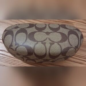 EUC Coach Tan Signature Leather Hard Clam Shell Glasses Sunglass Travel Case